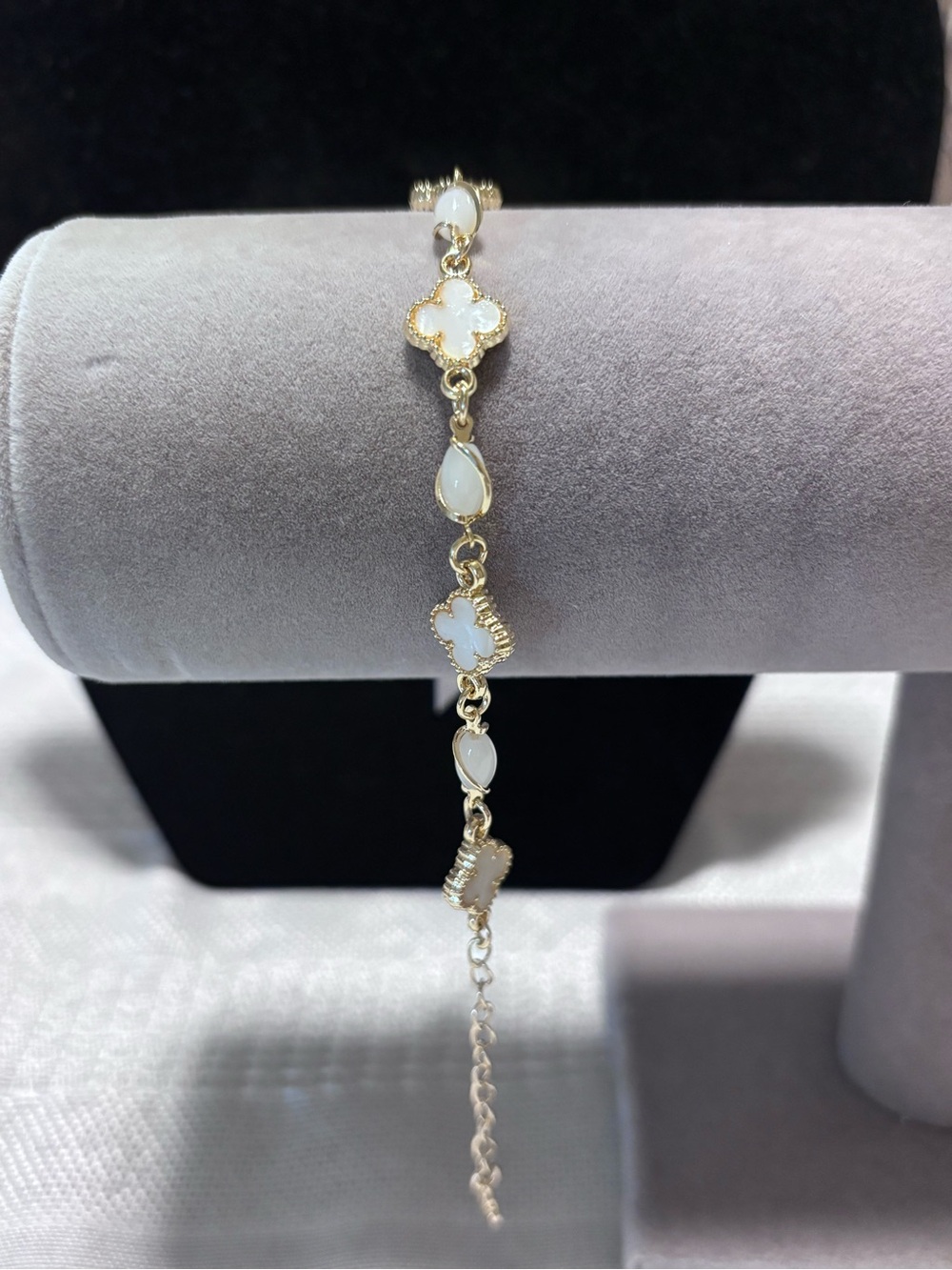 Delicate White Clover Gold Bracelet